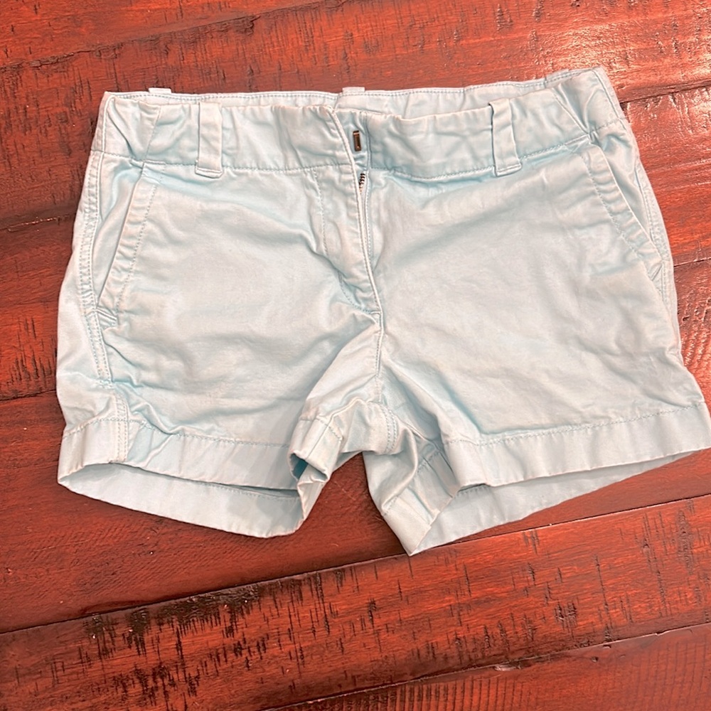 Vineyard vines size 10 shorts sky blue